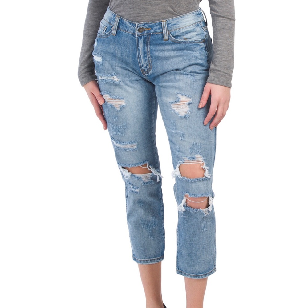 Kancan light wash destructed jeans